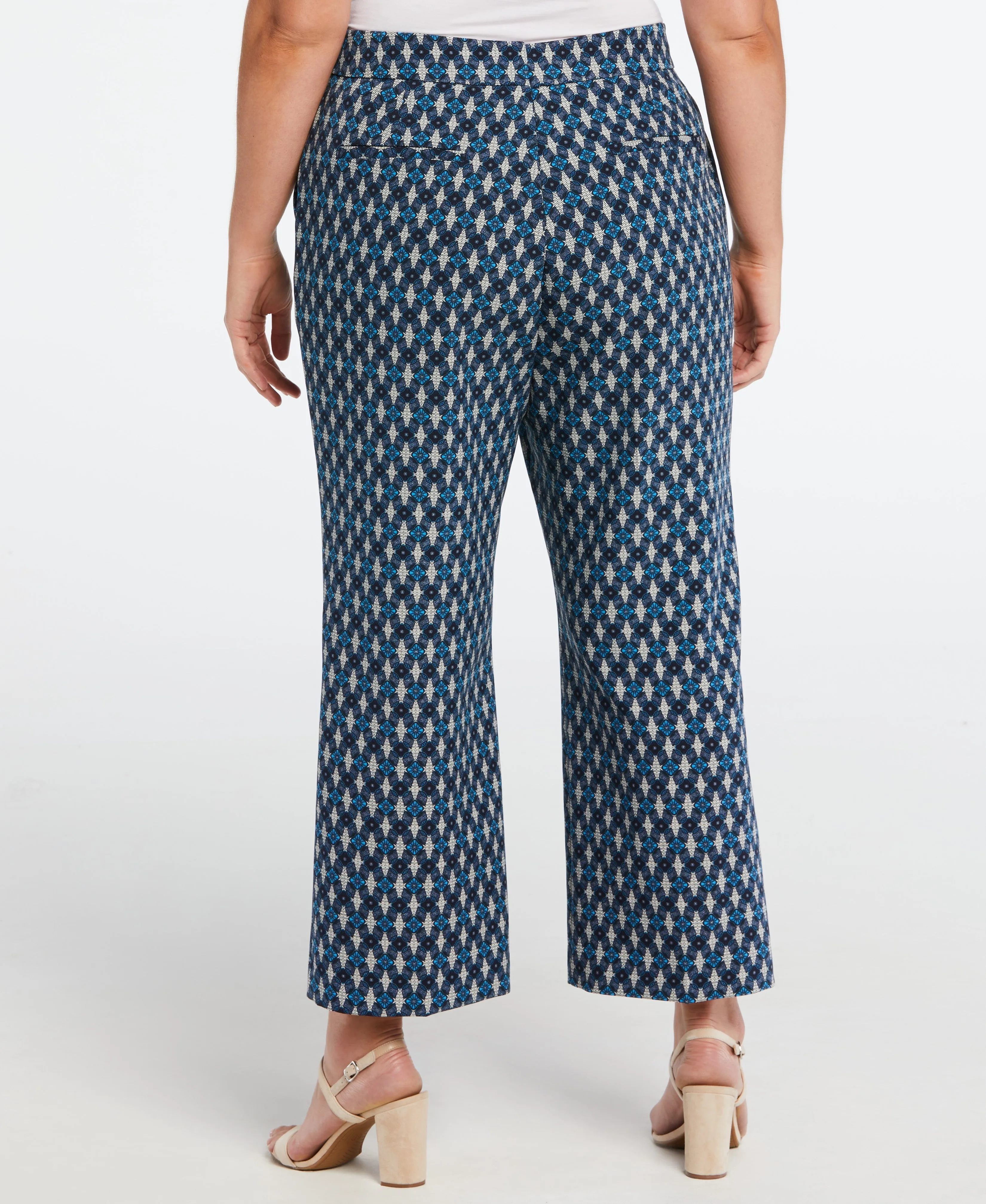 Plus Size Medallion Print Cropped Cullotte Pant